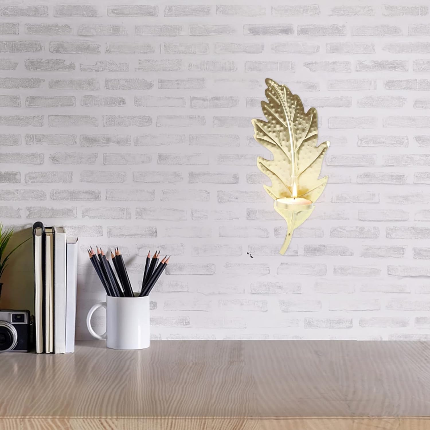 1Pc Wall-Mounted Candle Holder Creative Leaf Design Wall Decor for Living Room Bedroom Dining Accent for Parties and Weddings