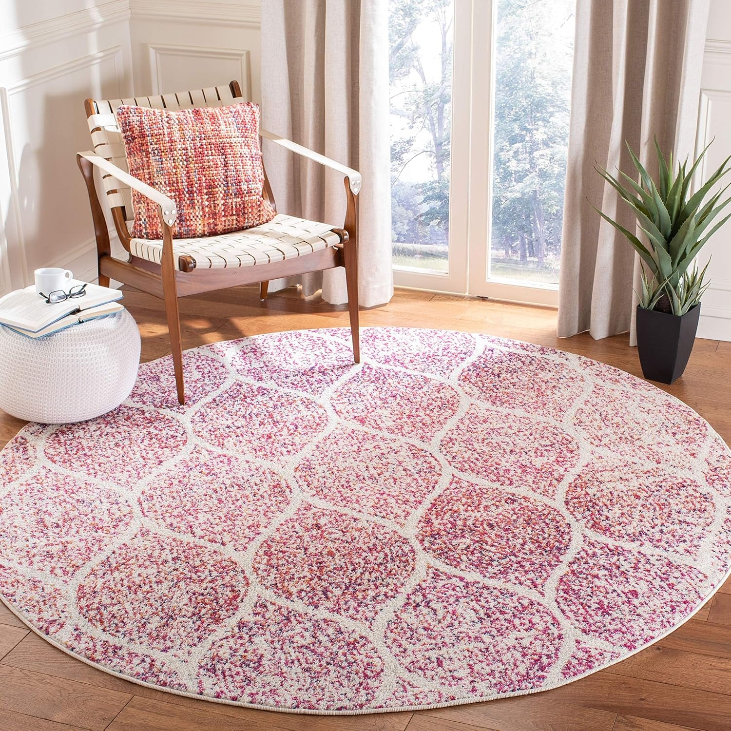 Madison Collection Area Rug - 5'3" Round, Cream & Fuchsia, Glam Ogee Trellis Distressed Design, Non-Shedding & Easy Care, Ideal for High Traffic Areas in Living Room, Bedroom (MAD604R)