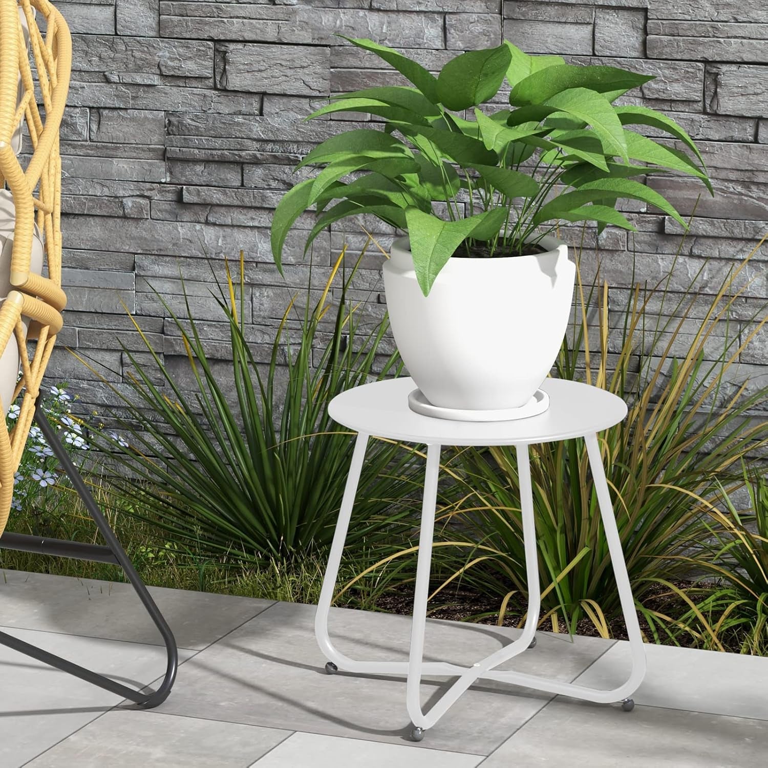 Outdoor Side Table 18-Inch round End Table Accent Table for Bistro Balcony Apartment White