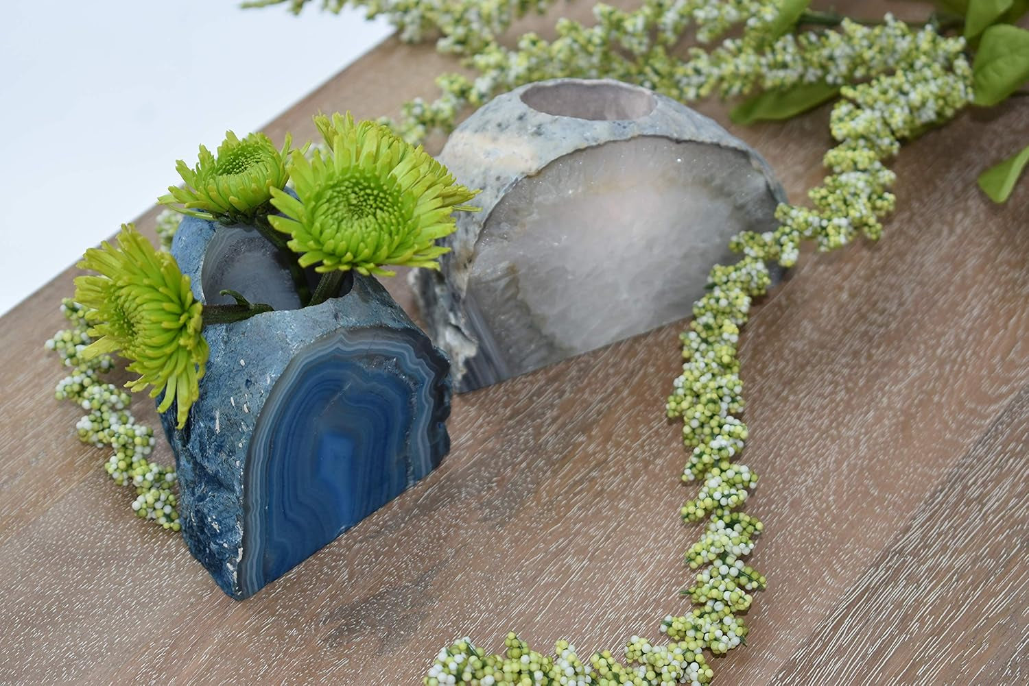 Agate Geode Tealight Holder - Handcrafted Blue Candle Holder for Living Room, Dining Table & Gifting - Reflective Ambiance, Positive Energy, Stress Reliever - Blue