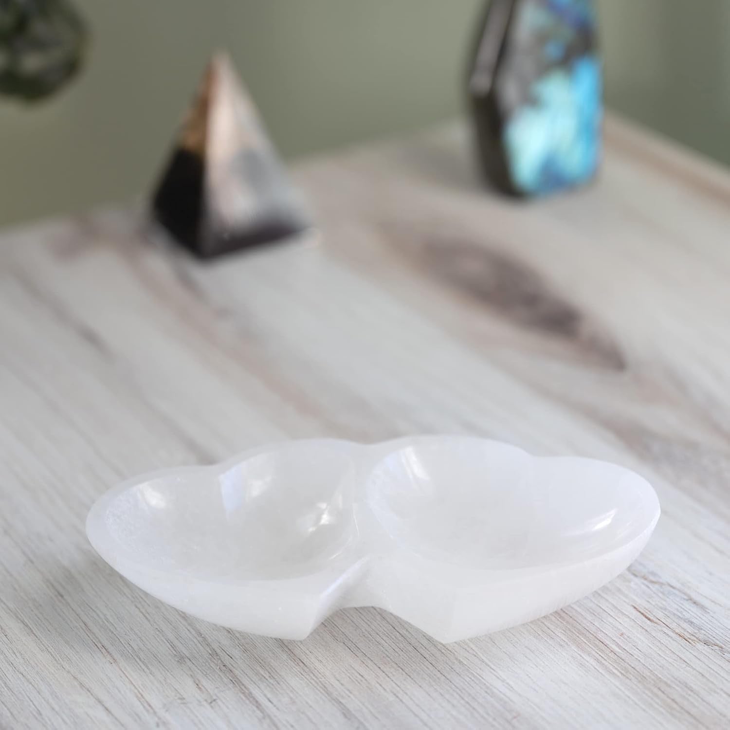 Selenite Twin Heart Bowl for Crystals Charging – Large 6.75” Selenite Crystal Bowl – Mined & Crafted in Morocco – Ideal for Cleansing & Recharging Healing Stones, Meditation, & Décor
