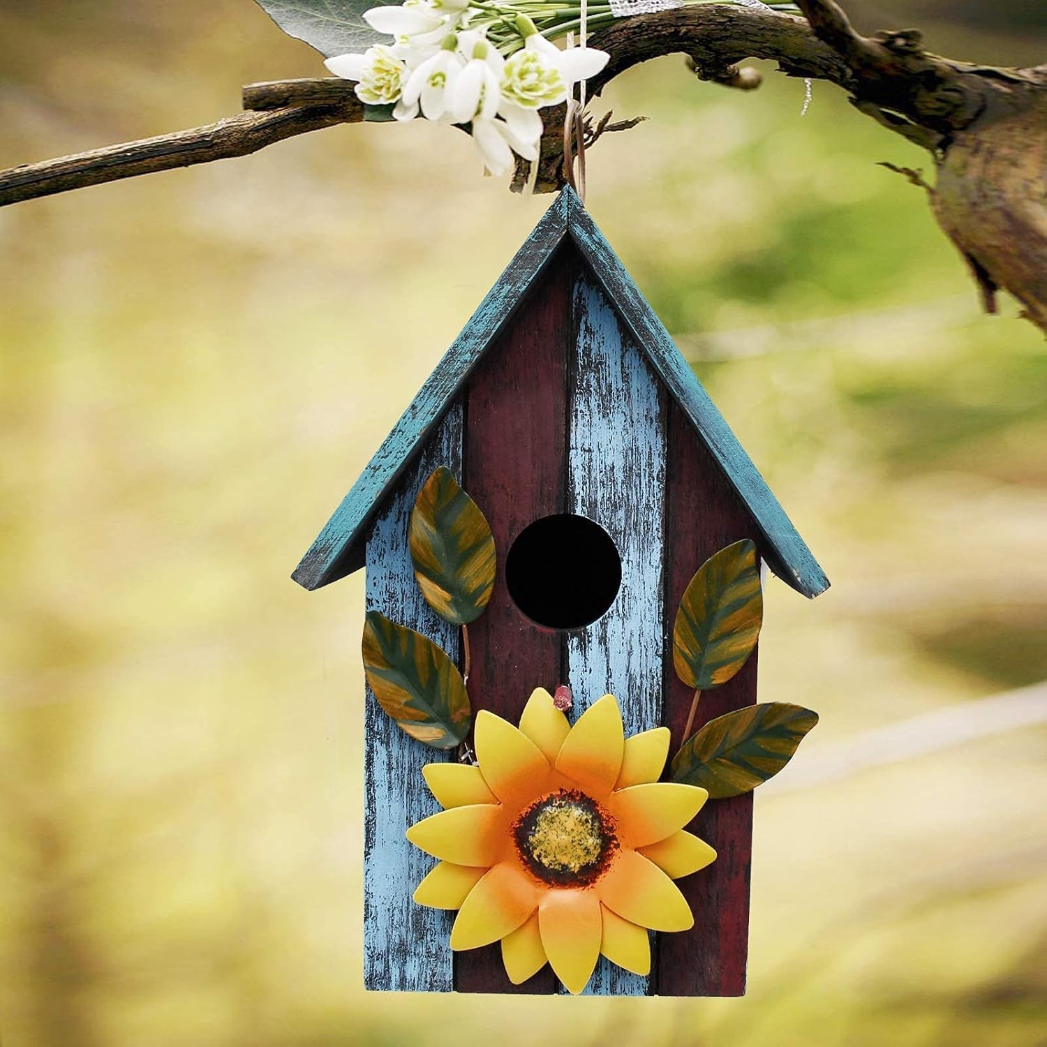 Wood Bird House for Outside, Hanging Bluebird House Nest Box Garden Patio Outdoor Decorative Bird House Vintage Rustic Wooden Birdhouse Bird Box for Finch Wren Chickadee Cardinals
