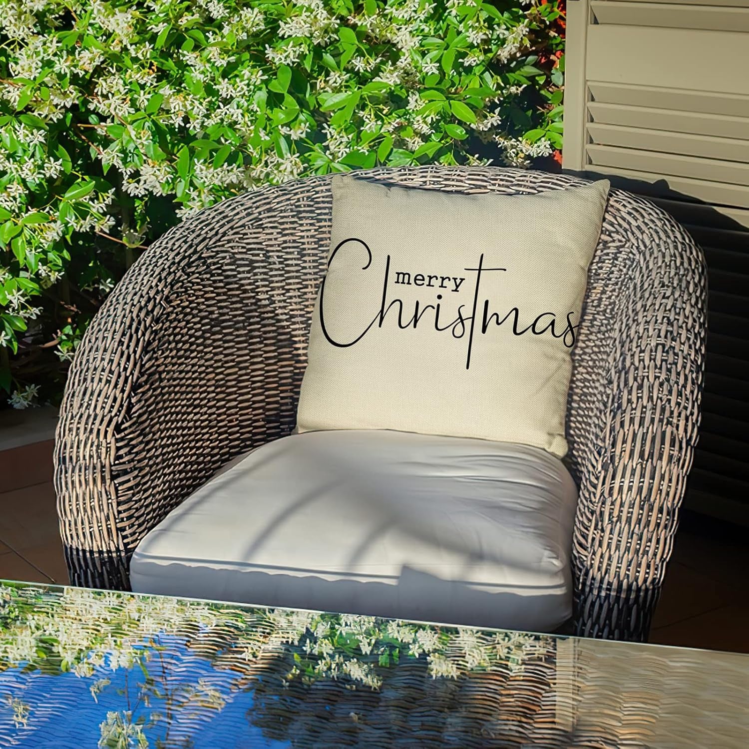 Merry Christmas Throw Pillow Cover, 18" X 18" Inch Decorative Xmas Sign Rustic Cushion Case, Farmhouse Home Winter Decoration Holiday Square Pillowcase Decor for Sofa Couch Cotton Linen