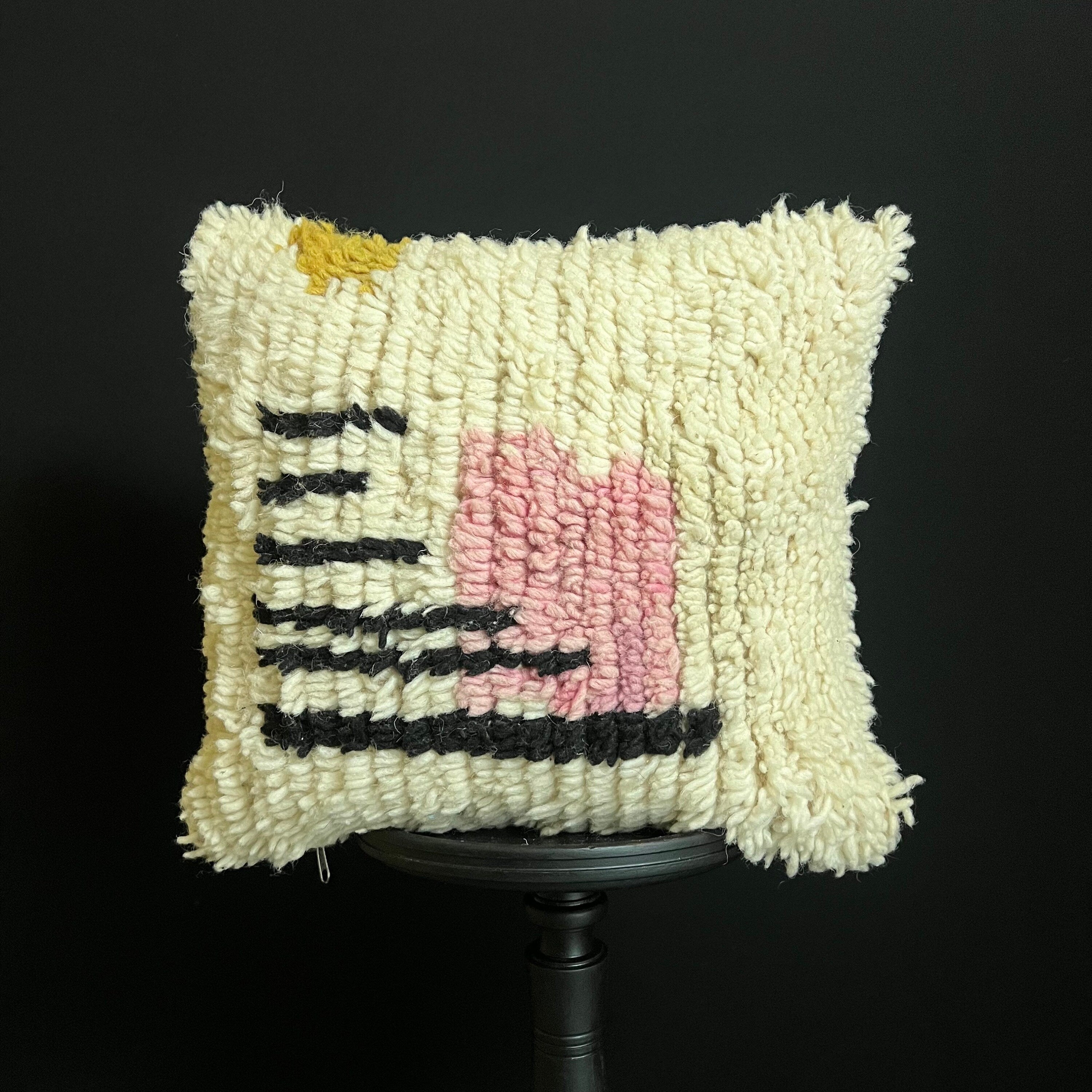 Handmade Berber Wool Pillow: Modern Bohemian Cushion (40X40 Cm)