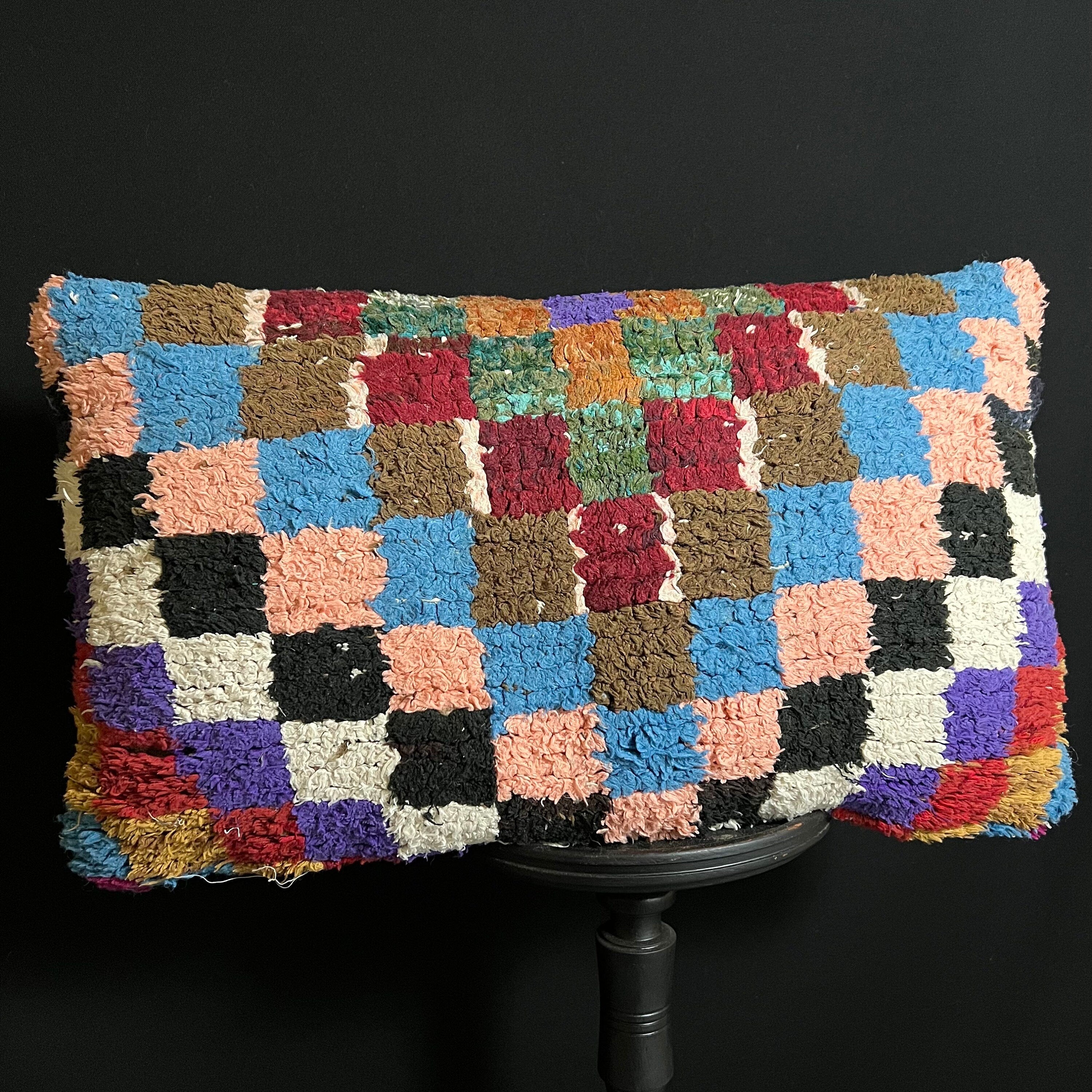 Handmade Vintage Moroccan Wool Pillow Cover: Boho Chic Home Decor (65 X 30 Cm)