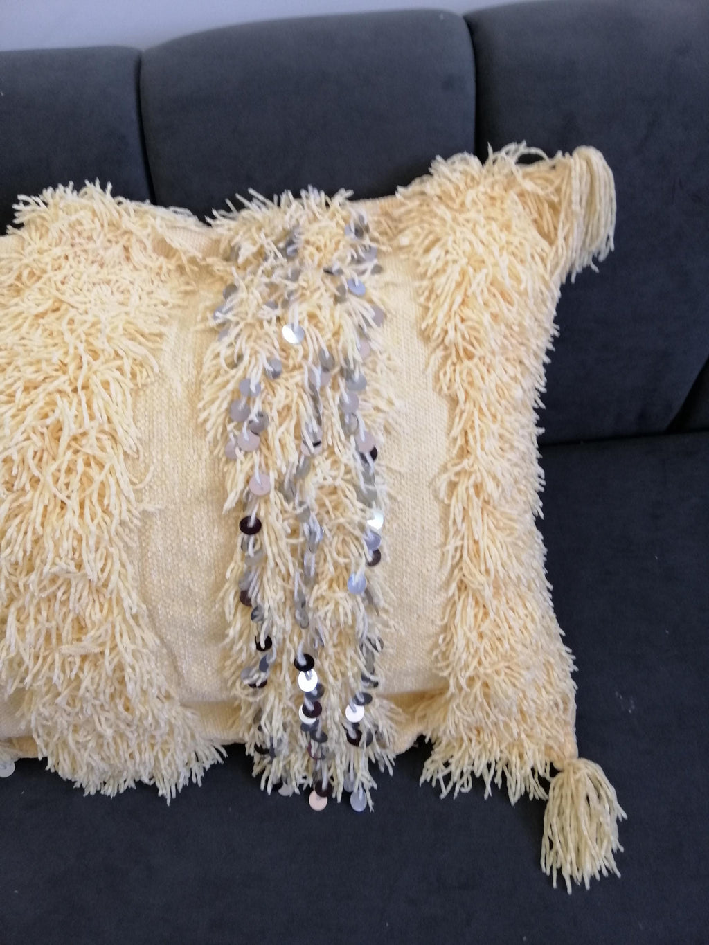 Gorgeous Creamy Pillows Wedding Handmade Cushion Cover Berber Handira Pillows Moroccan Sofa Green Sequins Pillow Beige