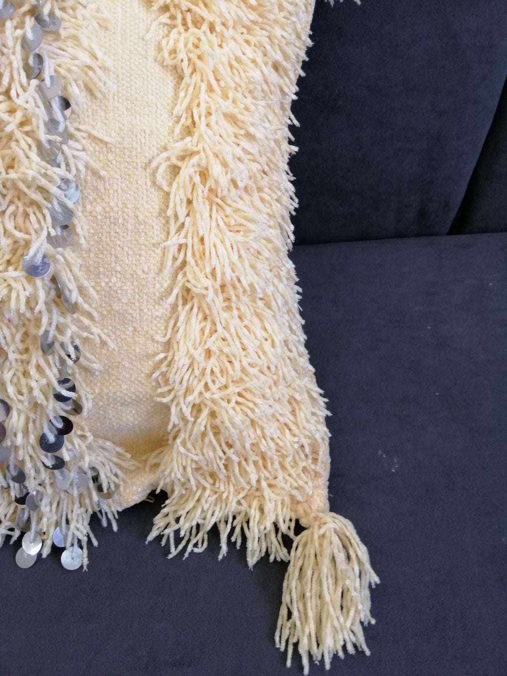 Gorgeous Creamy Pillows Wedding Handmade Cushion Cover Berber Handira Pillows Moroccan Sofa Green Sequins Pillow Beige